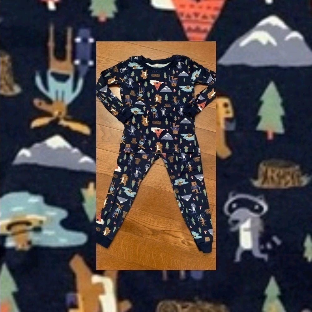 🇺🇸CARTER’S camping theme 2 pc pajamas